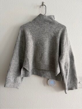 Topshop Light Grey Ribbed Turtleneck Sweater